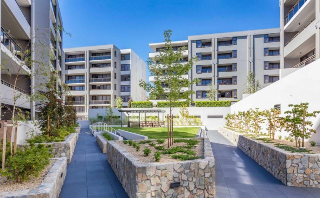 Governor Luxe 1 Bedroom Apartment In The Heart Of Barton Wifi Gym Wine Secure Parking Canberra Kingston Bagian luar foto
